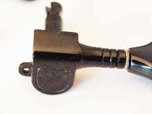 1990 Gibson Thunderbird Bass Tuning Keys